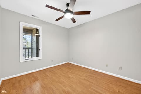 Photo of 280 W Main Street, Nashville, IN