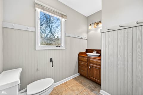 Photo of 280 W Main Street, Nashville, IN