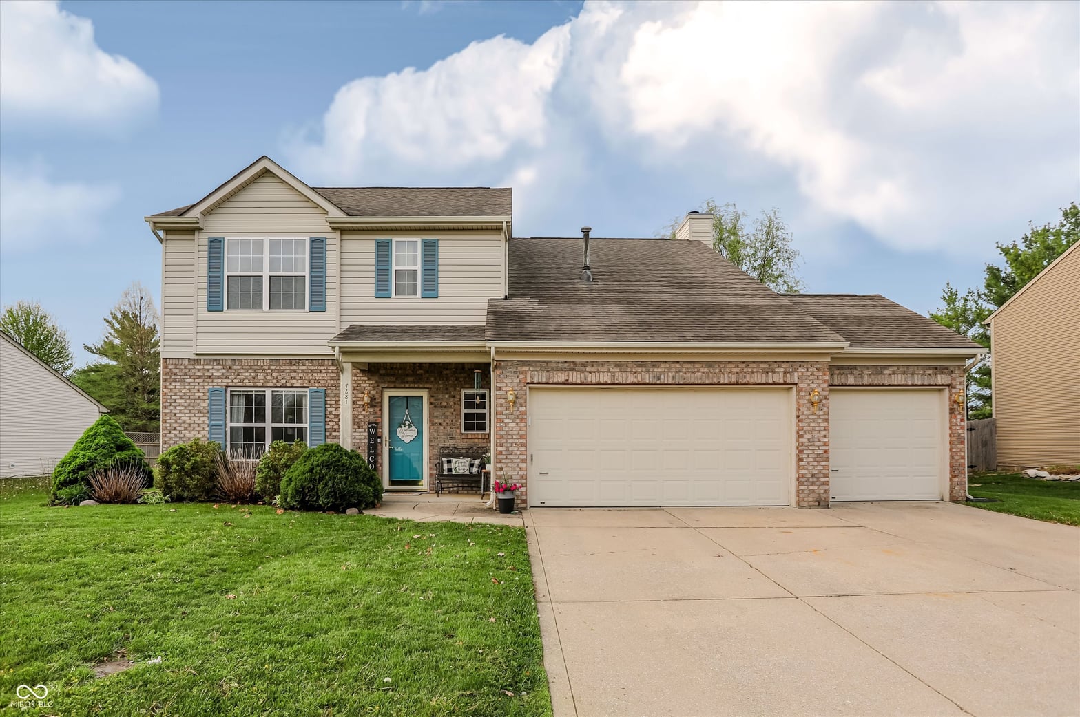 Front exterior at 7681 Corsican Circle, Avon, IN