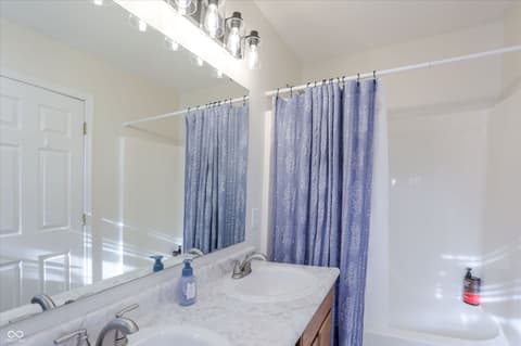Primary bathroom at 7681 Corsican Circle, Avon, IN