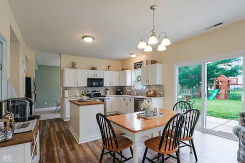 Breakfast Area — 7681 Corsican Circle, Avon, IN
