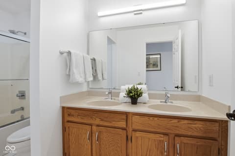 Photo of 5717 Fall Creek Road, Indianapolis, IN