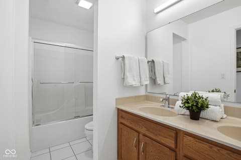 Photo of 5717 Fall Creek Road, Indianapolis, IN