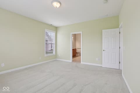 Photo of 6918 Harbour Woods Overlook, Noblesville, IN