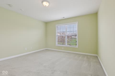 Photo of 6918 Harbour Woods Overlook, Noblesville, IN