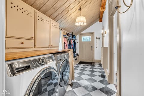 Photo of 309 E Forest Home Street, Roachdale, IN