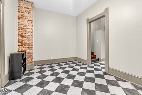 Photo of 309 E Forest Home Street, Roachdale, IN