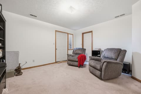 Photo of 8749 Carriage Lane, Pendleton, IN
