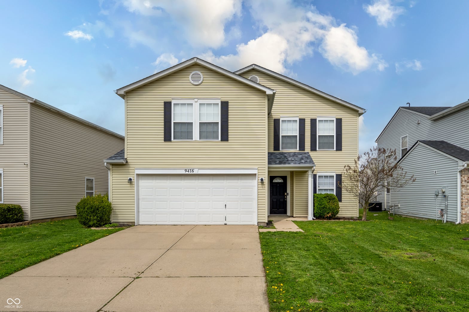 Front exterior at 9416 W Constellation Drive, Pendleton, IN