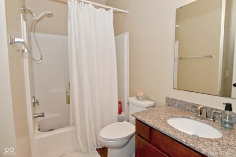 Photo of 712 Settlers Walk, Brownsburg, IN