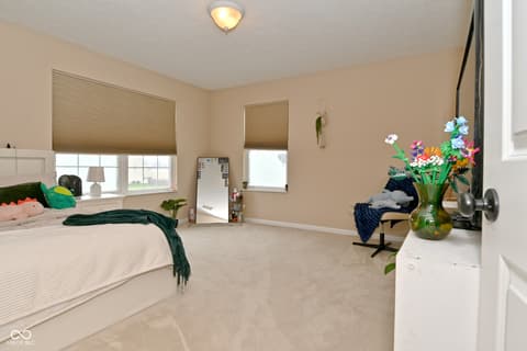 Photo of 712 Settlers Walk, Brownsburg, IN