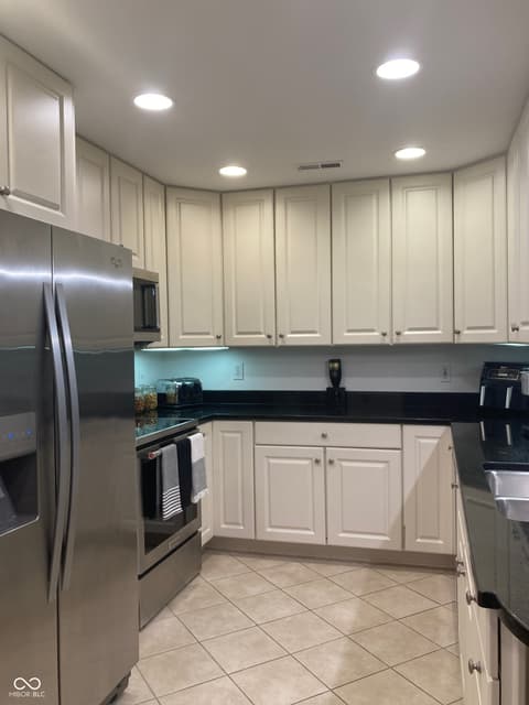 Photo of 8690 Jaffa Court West Drive, Indianapolis, IN
