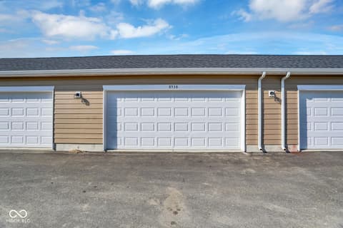 Photo of 8538 Goldfinch Road, Brownsburg, IN