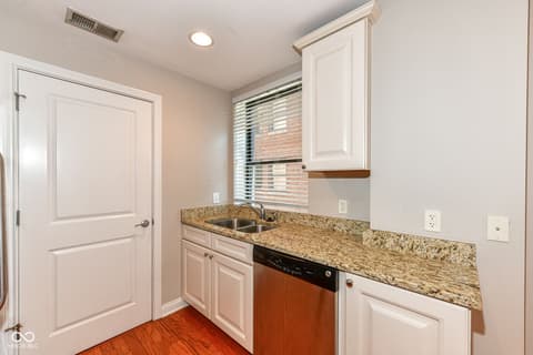 Photo of 350 N Meridian Street, Indianapolis, IN
