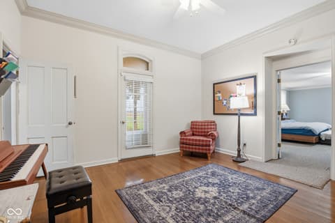Sitting Room — 7234 W 200 S, Jamestown, IN