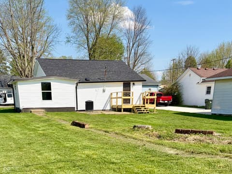 Photo of 402 Walnut Street, Hope, IN