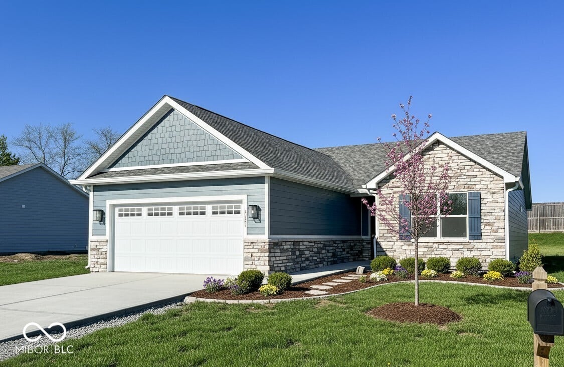 Photo of 6621 12 Oaks Drive, Anderson, IN
