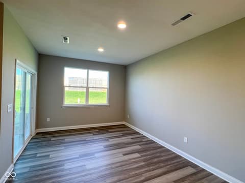 Photo of 6621 12 Oaks Drive, Anderson, IN