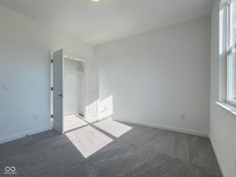 Photo of 6621 12 Oaks Drive, Anderson, IN