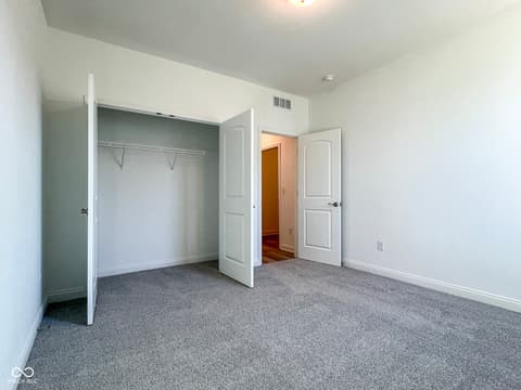 Photo of 6621 12 Oaks Drive, Anderson, IN