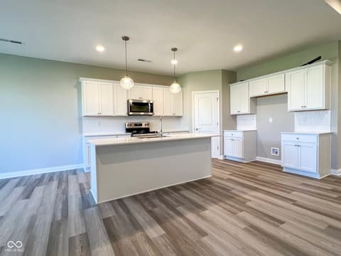 Photo of 6621 12 Oaks Drive, Anderson, IN