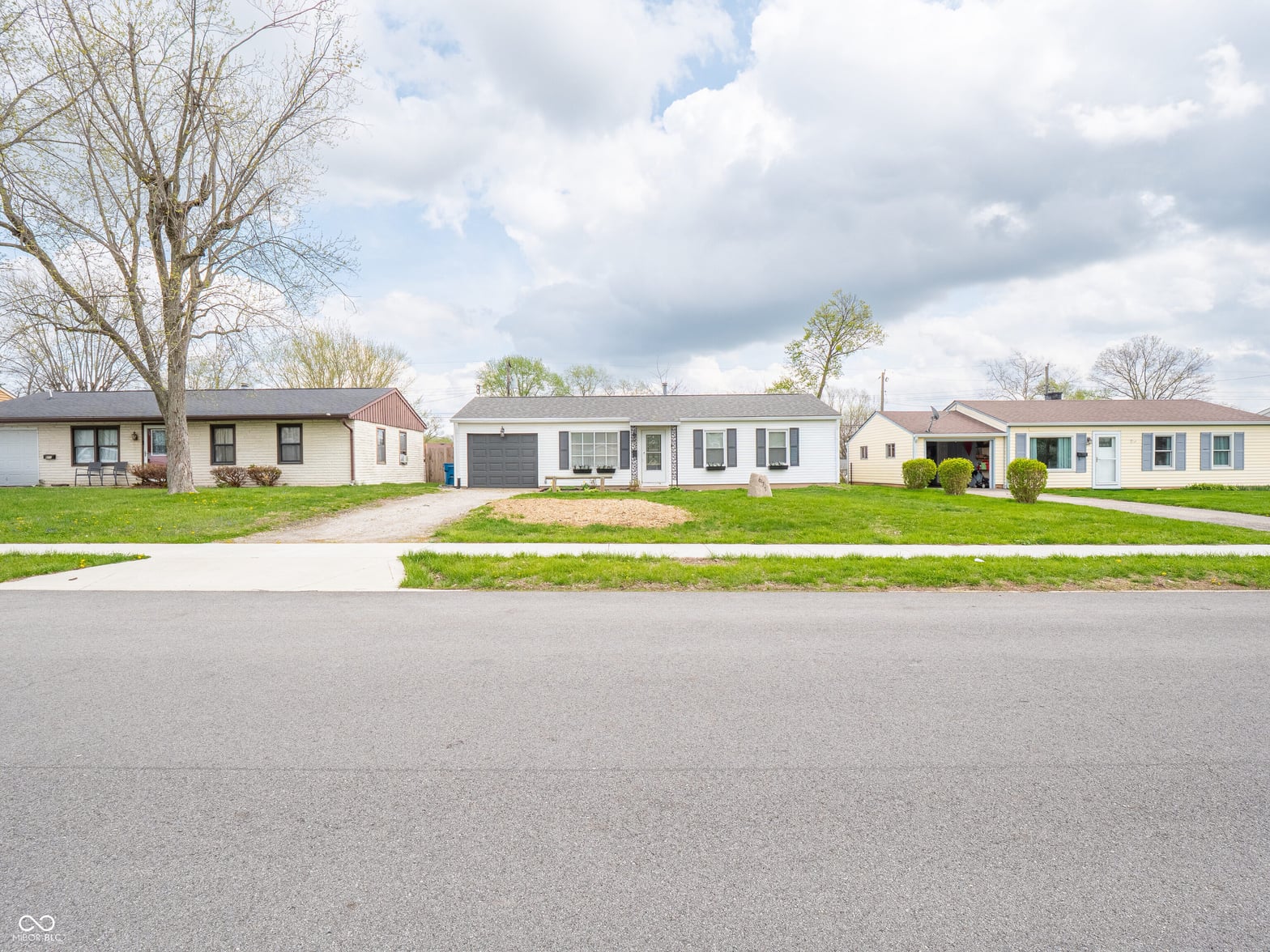 Photo of 671 Maple Lane, Mooresville, IN