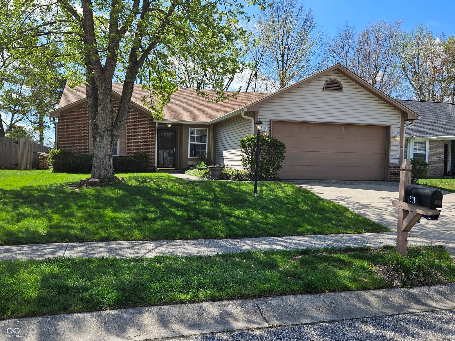 Front exterior at 1601 Cherrywood Court, Westfield, IN