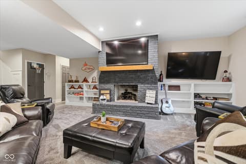 Photo of 21187 Westbay Circle, Noblesville, IN