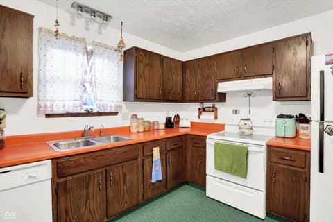 Kitchen at 1515 Canterbury Drive, Shelbyville, IN