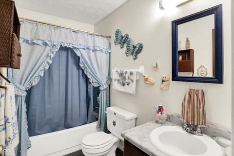 Bathroom at 1515 Canterbury Drive, Shelbyville, IN