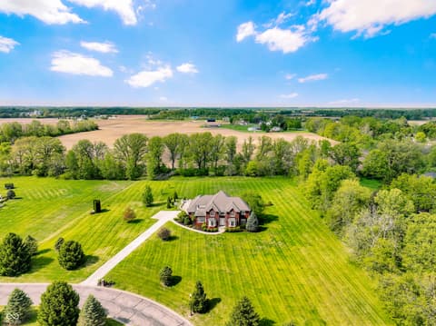 Photo of 10158 Sanctuary Drive, Brownsburg, IN