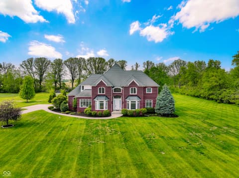 Photo of 10158 Sanctuary Drive, Brownsburg, IN