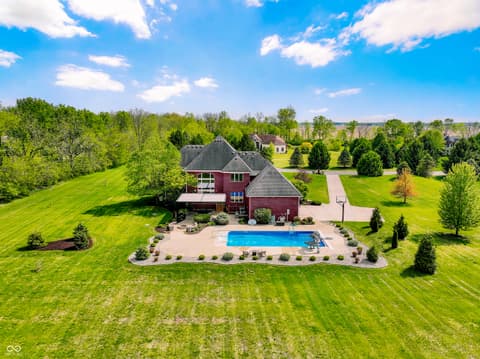 Photo of 10158 Sanctuary Drive, Brownsburg, IN