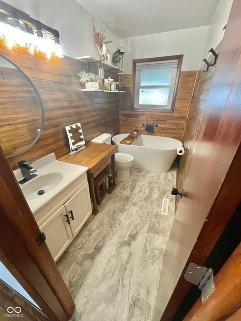 Bathroom at 8989 S County Road 825 W, Reelsville, IN