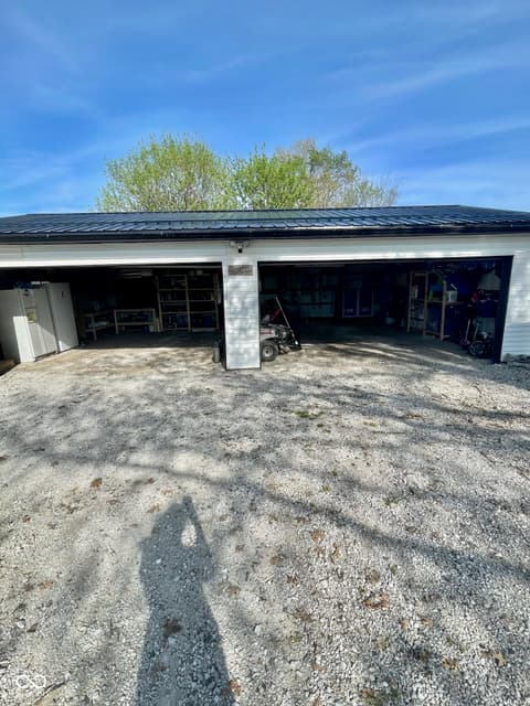 Garage at 8989 S County Road 825 W, Reelsville, IN