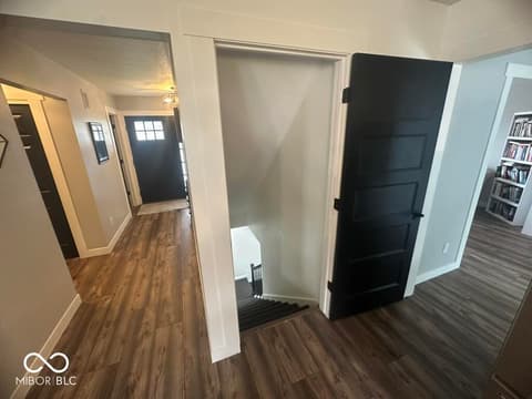 Photo of 6226 Headwaters Trail, Fort Wayne, IN