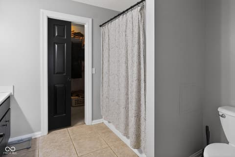 Photo of 6226 Headwaters Trail, Fort Wayne, IN