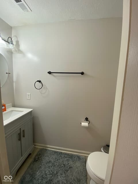 Photo of 6425 Bonneville Drive, Indianapolis, IN
