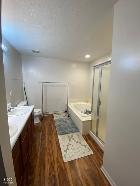Photo of 6425 Bonneville Drive, Indianapolis, IN