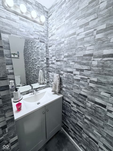 Bathroom at 2354 Blackthorn Drive, Franklin, IN
