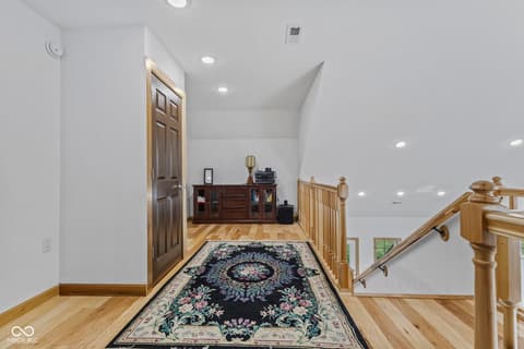 Loft — 6426 State Rd 142, Martinsville, IN