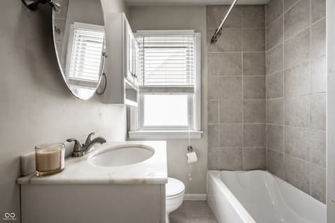 Photo of 1502 N Linwood Avenue, Indianapolis, IN