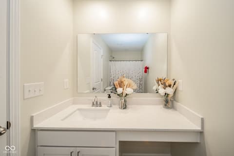 Photo of 1198 Supernova Drive, Franklin, IN