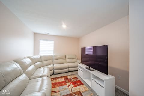 Photo of 1198 Supernova Drive, Franklin, IN