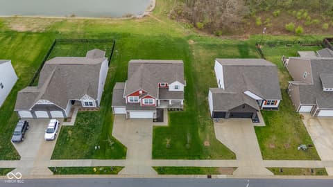 Photo of 1198 Supernova Drive, Franklin, IN