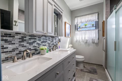 Photo of 220 N Jefferson Street, Nashville, IN