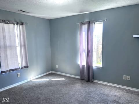 Photo of 4195 Knollwood Court, Franklin, IN