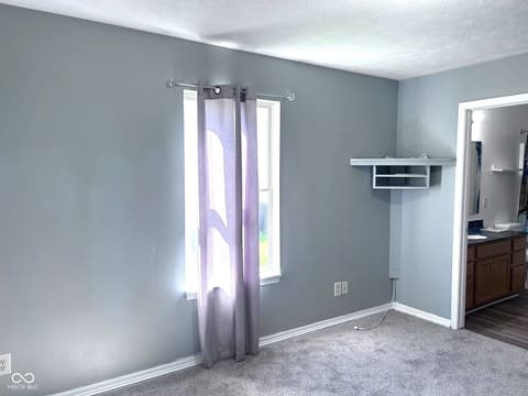 Photo of 4195 Knollwood Court, Franklin, IN