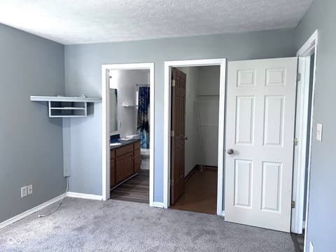 Photo of 4195 Knollwood Court, Franklin, IN
