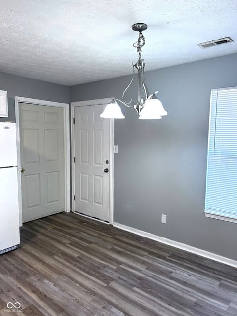 Photo of 4195 Knollwood Court, Franklin, IN